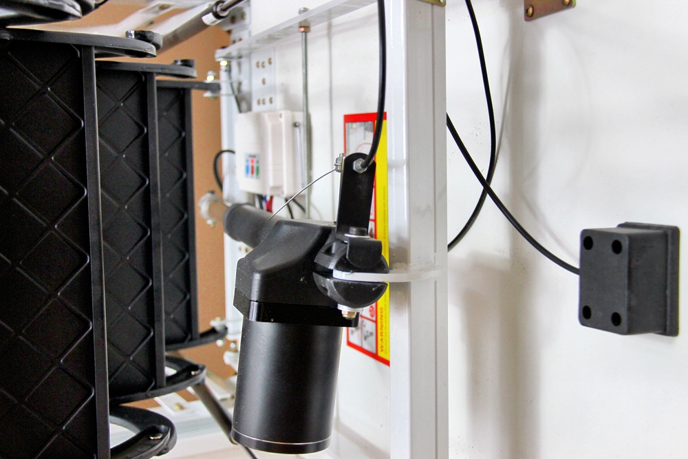 Лестница ножничная металлическая LOFTSTEP LCS-E (CH) 70х120х300см Fakro купить в Санкт-Петербурге