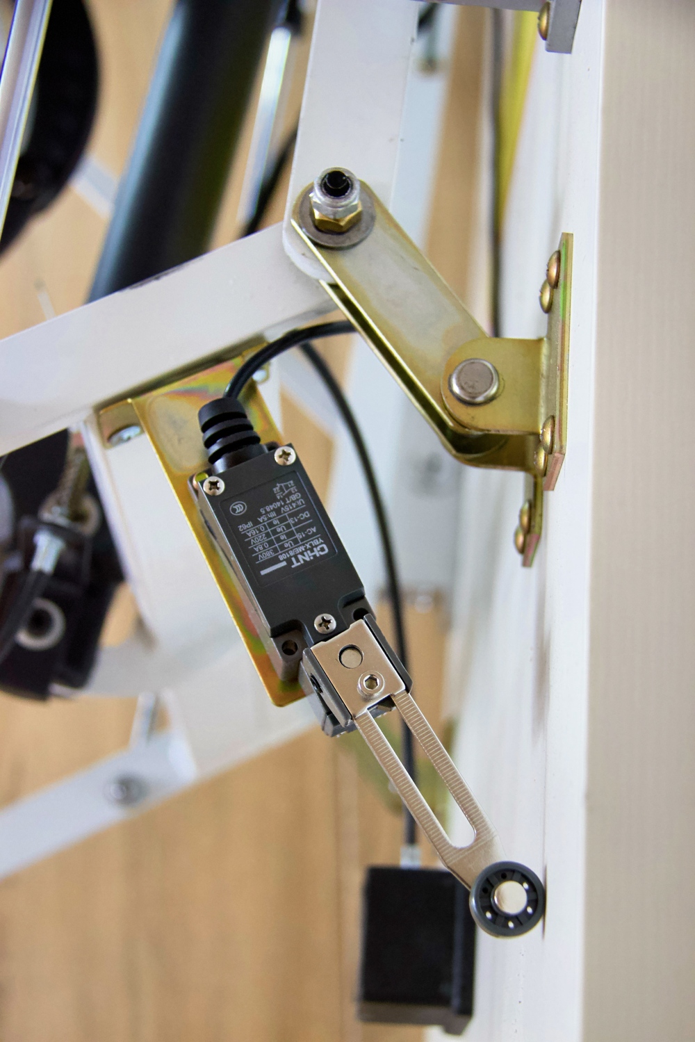 Лестница ножничная металлическая LOFTSTEP LCS-E (CH) 70х100х300см Fakro купить в Санкт-Петербурге