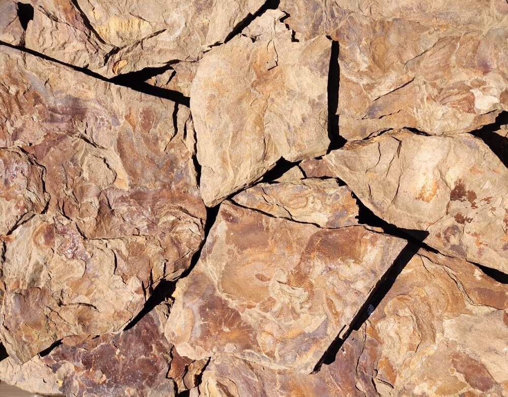 Песчаник тигровый "Дракон", рваный край 20-40 мм купить в Санкт-Петербурге