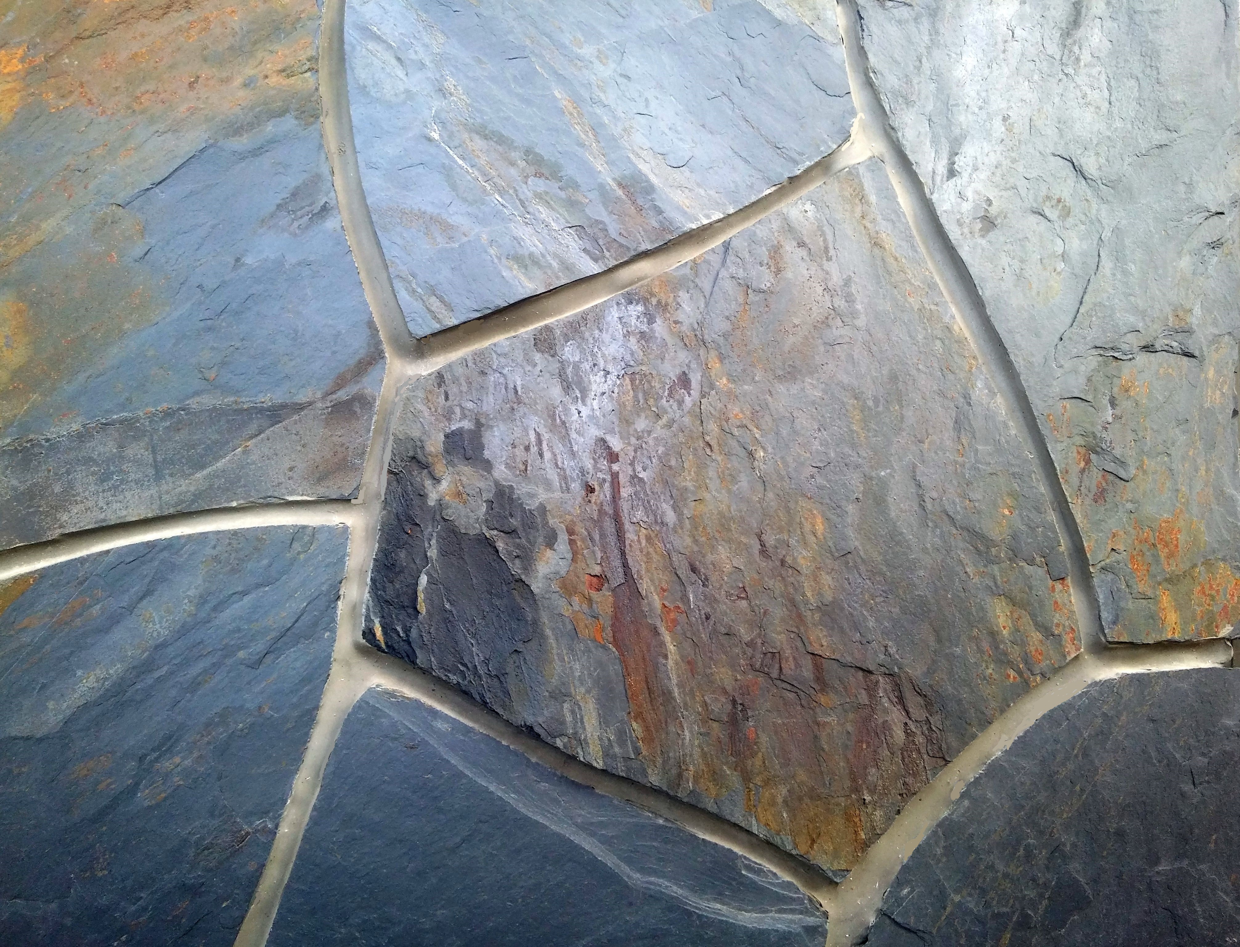 Сланец Черный Шелк рваный край 15-30 мм купить в Санкт-Петербурге