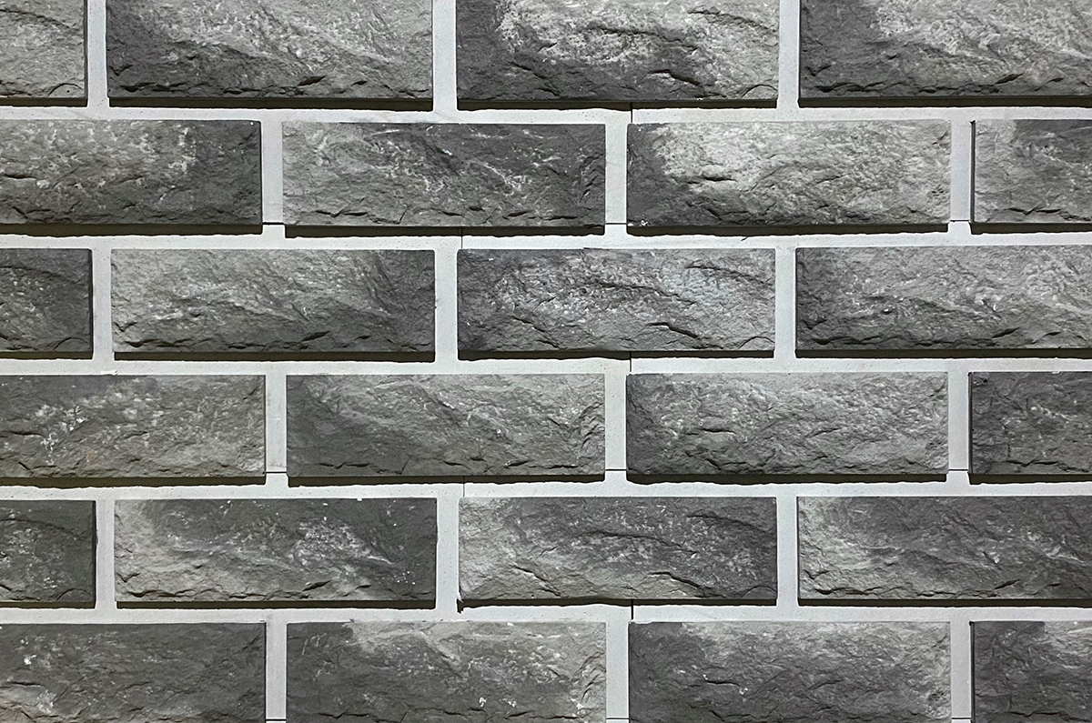 Облицовочная камень-панель сколотый кирпич с перекрытием шва №38 купить в Санкт-Петербурге