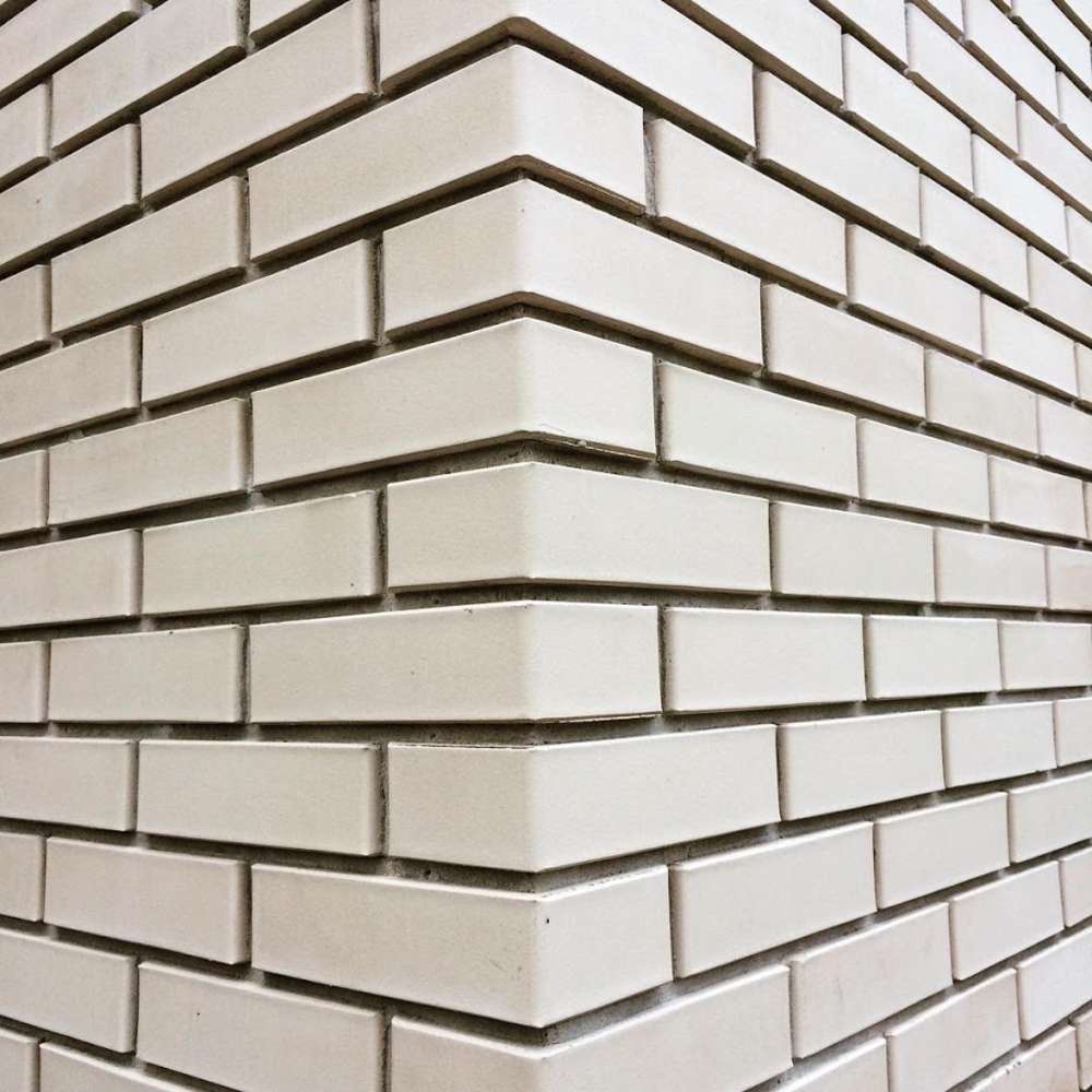 ОСМиБТ Кирпич лицевой Белый Гладкий 0,7НФ 250х85х65мм 720шт/пд купить в Санкт-Петербурге