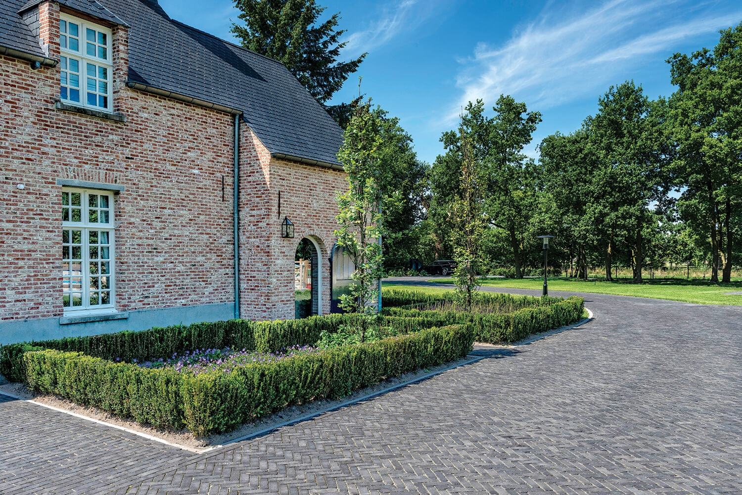 Vandersanden Брусчатка клинкерная Carbona Antika 204х67х50 900шт/пд купить в Санкт-Петербурге