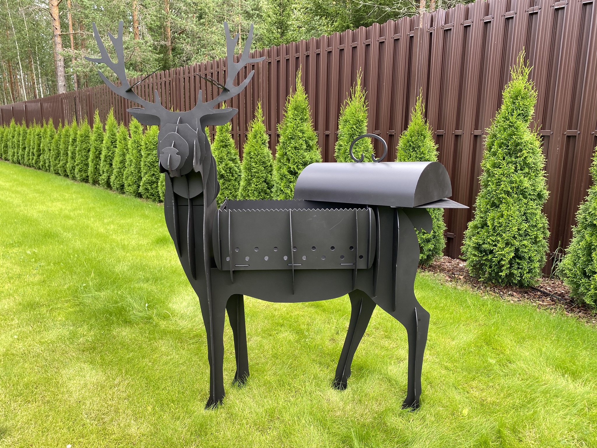 Мангал "Олень" с крышкой и столиком купить в Санкт-Петербурге