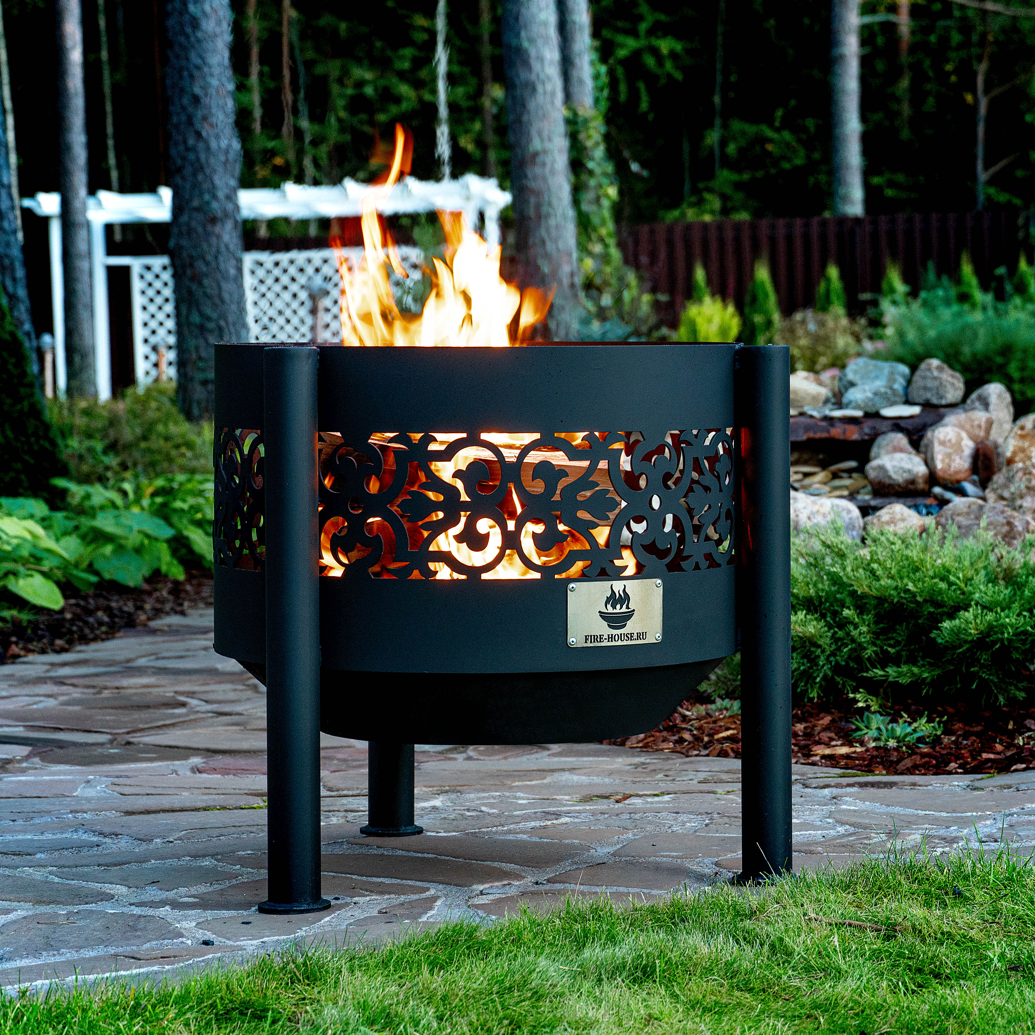 Костровая чаша "Ажурная" D800 на трубчатых ножках купить в Санкт-Петербурге