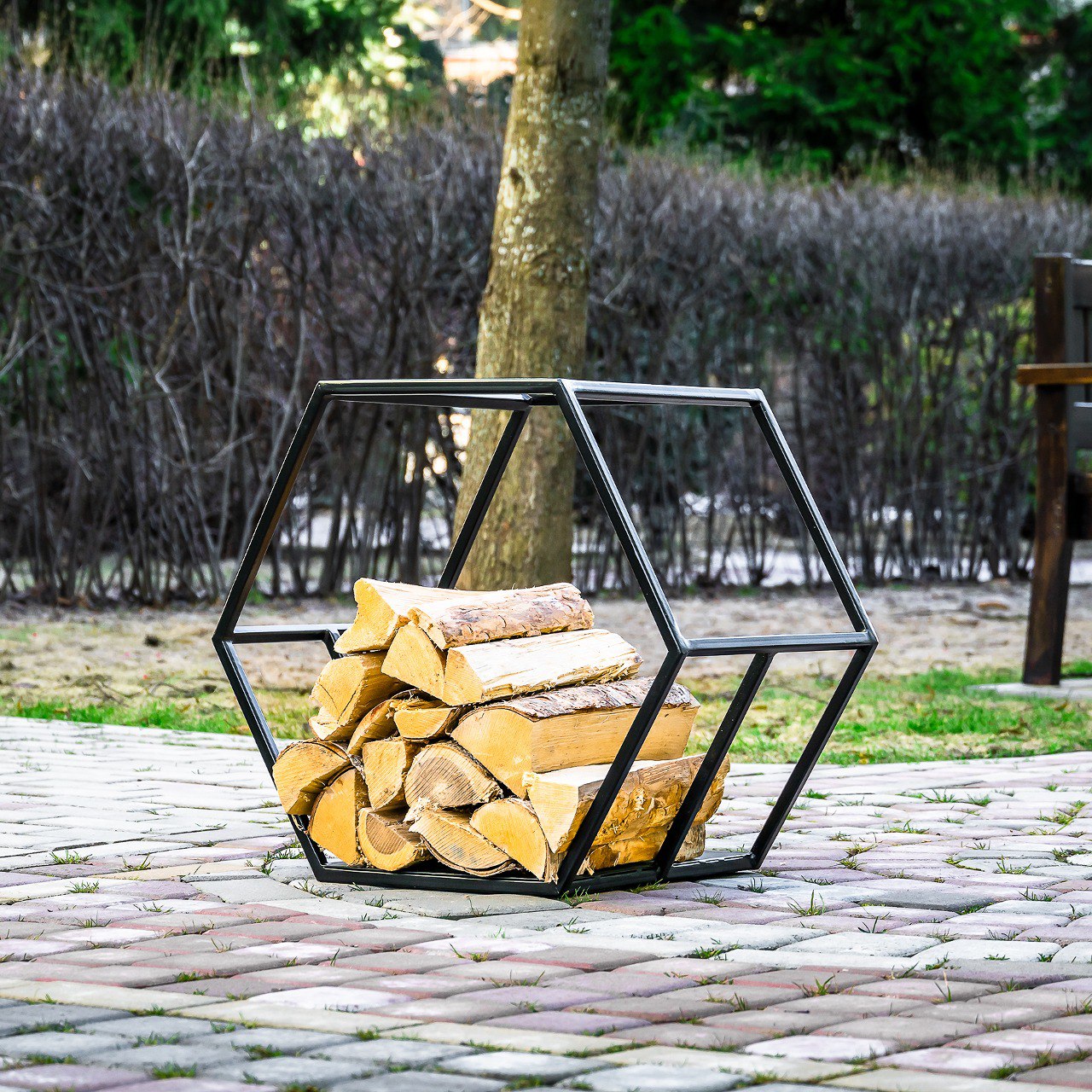 Дровница "Сота" купить в Санкт-Петербурге