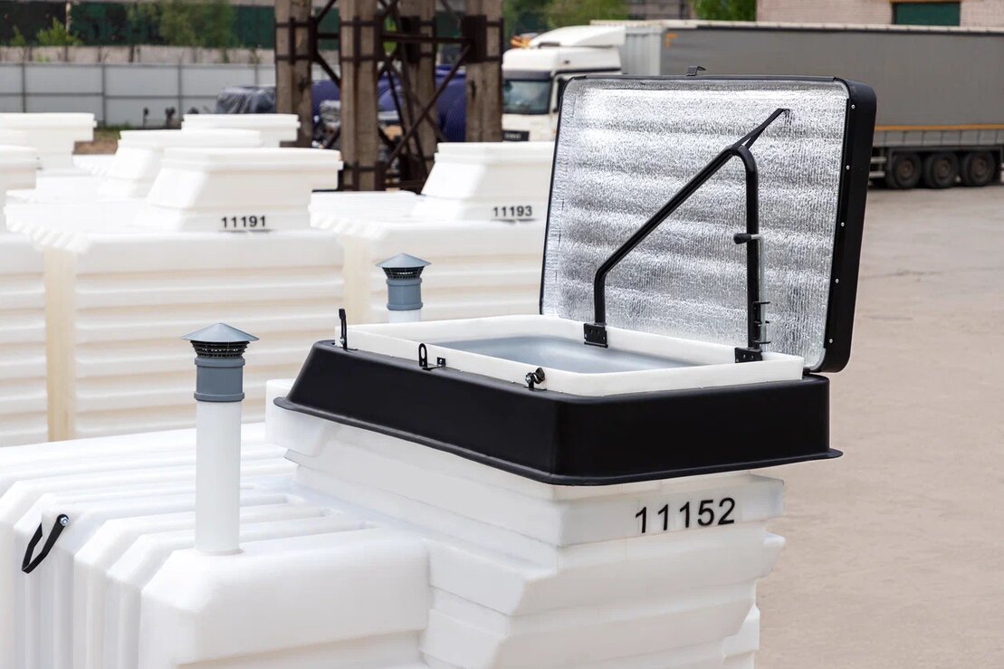 Емкость бесшовная Тингард COMFORT M 1900х1900х2100 (2650)мм купить в Санкт-Петербурге