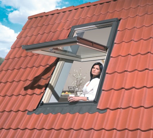 Мансардное окно Fakro (Факро) FYP-V U3 proSky с приподнятой осью открывания 94х160 см купить в Санкт-Петербурге