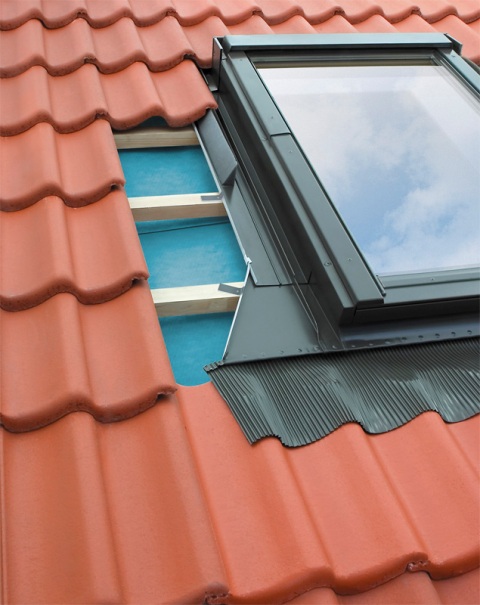 Утеплённый оклад Fakro (Факро) EHN-AT/G Thermo 94х255 см купить в Санкт-Петербурге