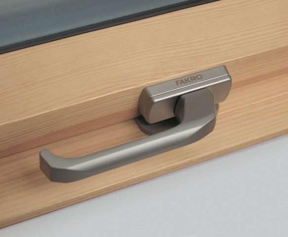 Мансардное окно Fakro (Факро) FYP-V U3 proSky с приподнятой осью открывания 94х160 см купить в Санкт-Петербурге