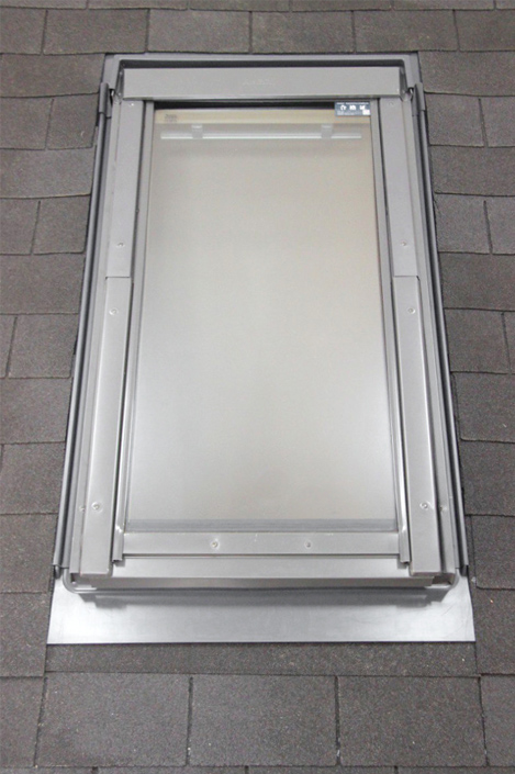 Оклад ESV-RU (плоская кровля) 114х140см Fakro купить в Санкт-Петербурге