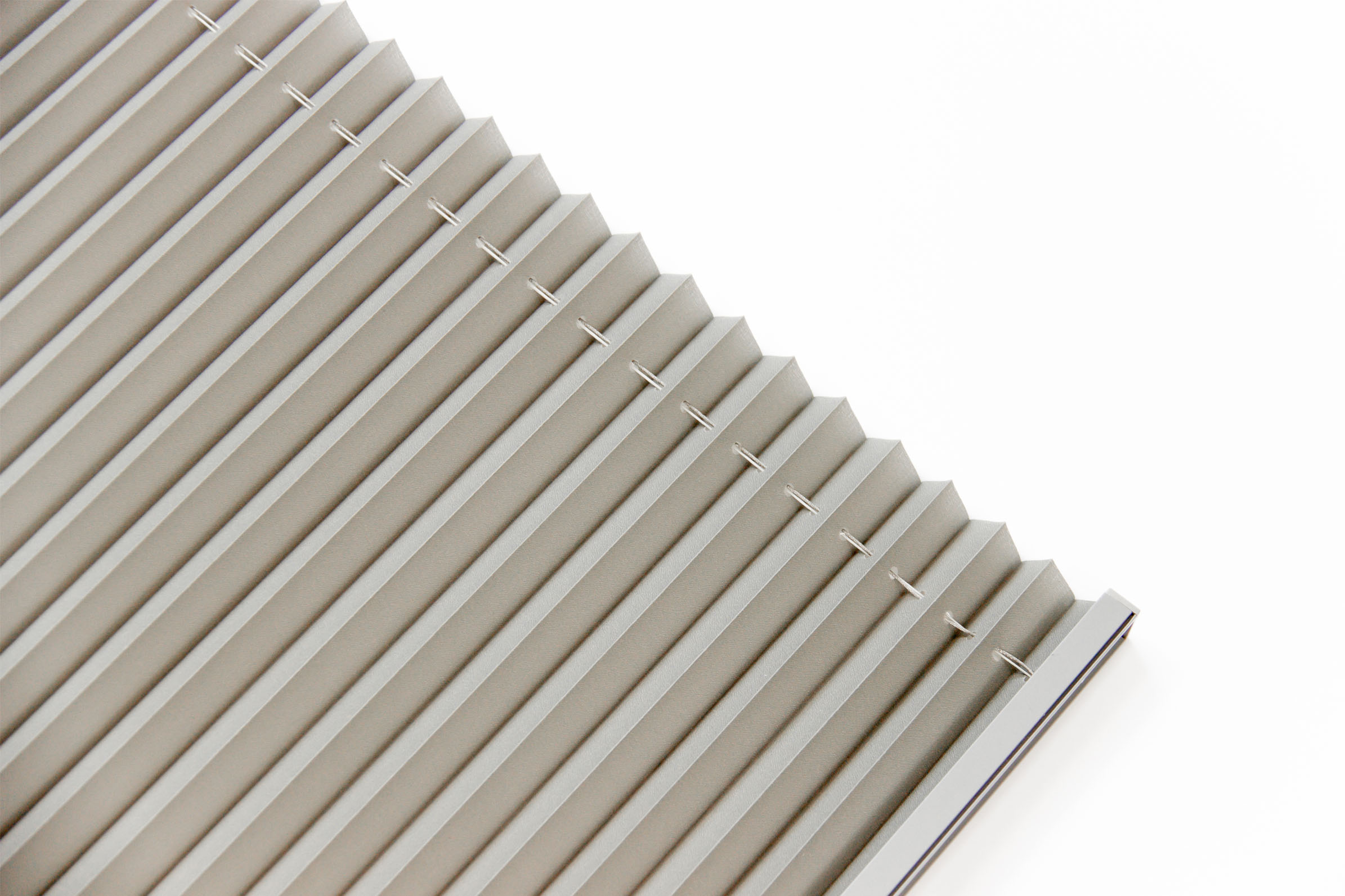 Универсальная плиссированная штора OPS 78х118см Fakro купить в Санкт-Петербурге