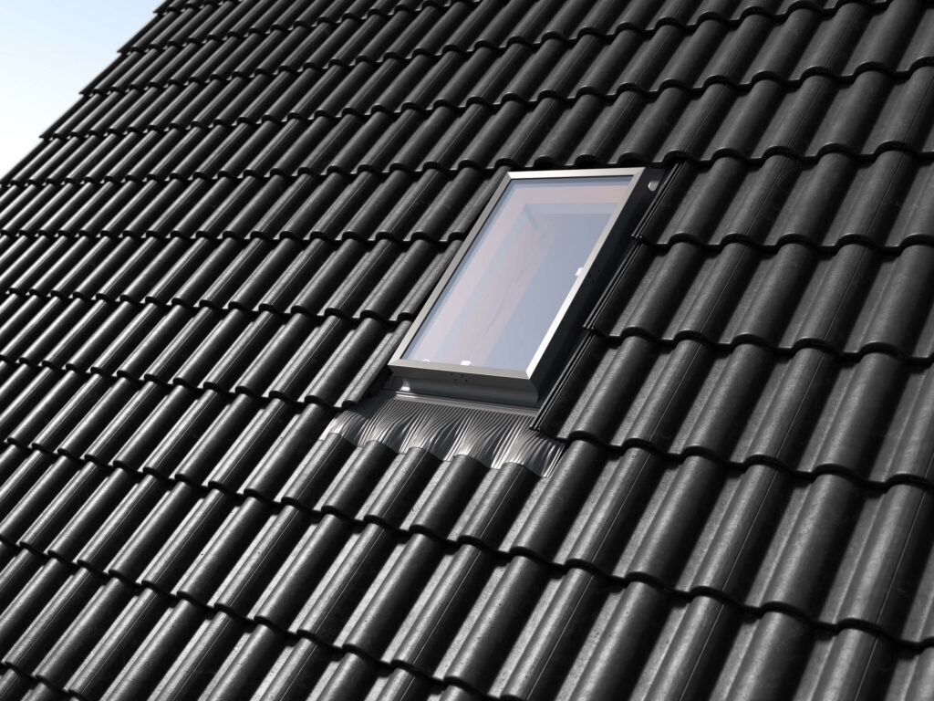 FE 4573 В400 Люк для холодной кровли с окладом Rooflite 45х73см купить в Санкт-Петербурге