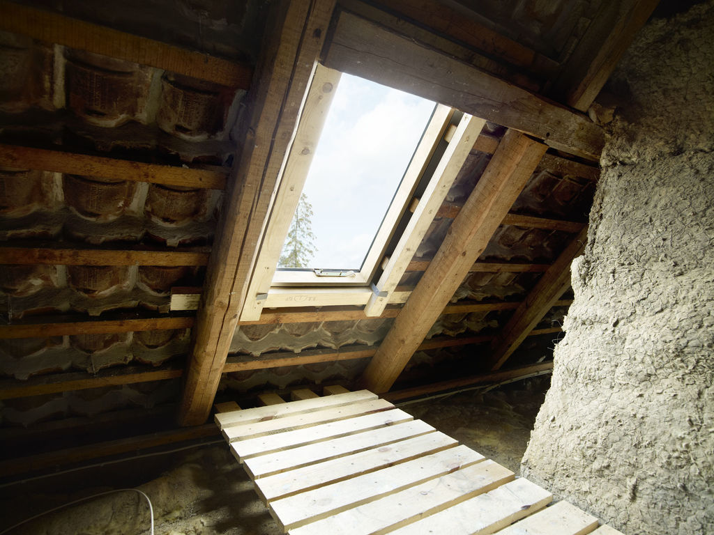 Окно-люк GVT 103 0059Z для холодных нежилых чердаков Velux (Велюкс) 54х83 см купить в Санкт-Петербурге