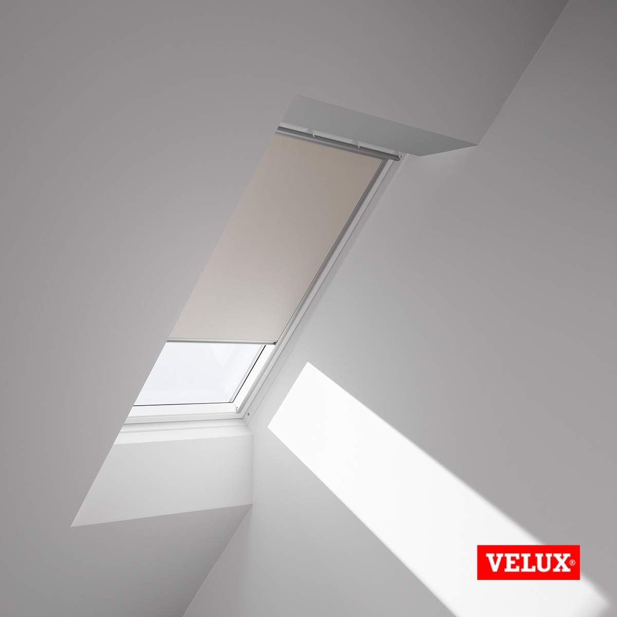 Штора блэкаут Velux DKL 1085 (светло-бежевый) MK08 78*140см Велюкс Сиеста купить в Санкт-Петербурге