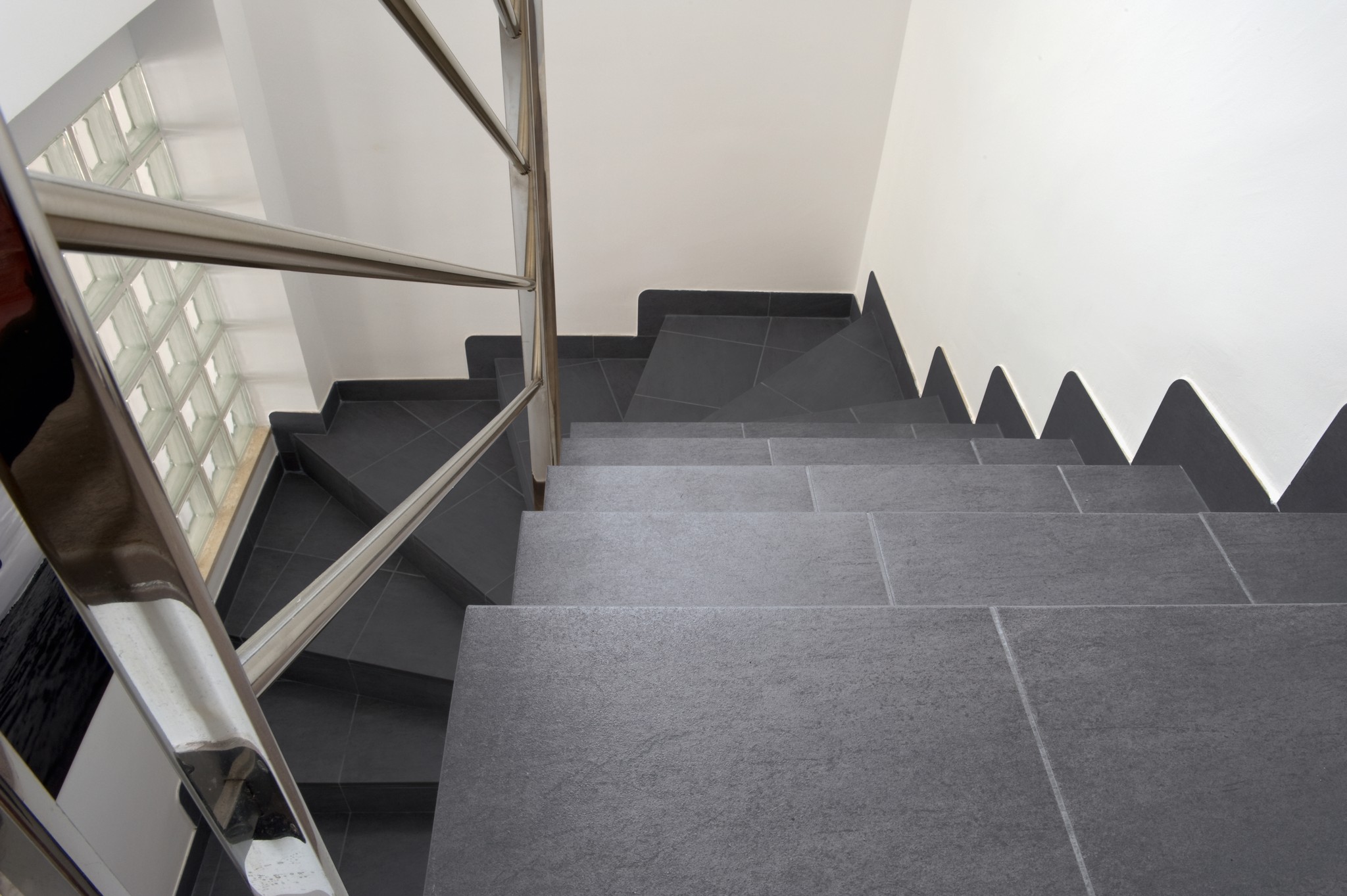 Ступень фронтальная Peldano Recto Mediterraneo Grafito 33х33х1.2 антислип 4шт/упак Exagres купить в Санкт-Петербурге