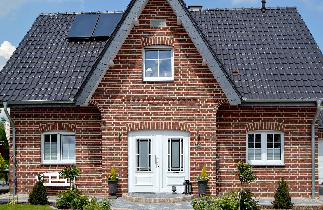 Плитка FORMBACK hellrot-bunt NF 240x14x71мм Querenstede Roben купить в Санкт-Петербурге