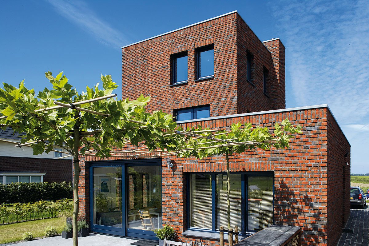 Плитка WASSERSTRICH buntgeflammt NF 240x14x71мм Querenstede Roben купить в Санкт-Петербурге