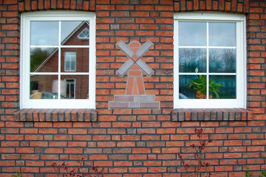 Плитка WASSERSTRICH buntgeflammt NF 240x14x71мм Querenstede Roben купить в Санкт-Петербурге