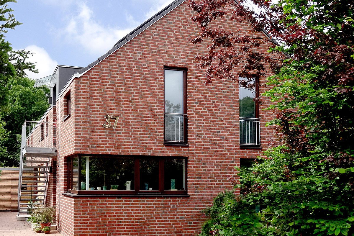 Плитка угловая WASSERSTRICH hellrot-bunt NF угол 240x14x71x115мм Querenstede Roben купить в Санкт-Петербурге